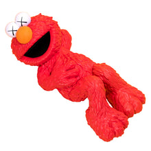 Carica l'immagine nel visualizzatore di Gallery, KAWS X SESAME STREET ELMO