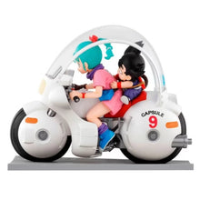 Carica l'immagine nel visualizzatore di Gallery, DRAGON BALL ICHIBANSHO BULMA AND GOKU ON BIKE