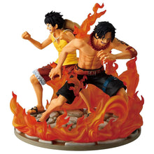 Carica l'immagine nel visualizzatore di Gallery, ONE PIECE ICHIBANSHO DRAMATIC MEMORIES REVIBLE MOMENT ACE & LUFFY