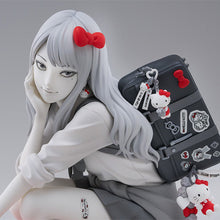 Carica l'immagine nel visualizzatore di Gallery, JUNJI ITO GYARU TOMIE X HELLO KITTY ART FIGURE