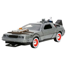 Carica l'immagine nel visualizzatore di Gallery, BACK TO THE FUTURE III DELOREAN TIME MACHINE 1:32