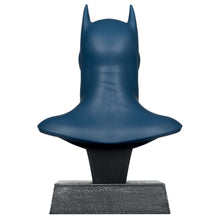 Carica l'immagine nel visualizzatore di Gallery, BATMAN HUSH 2002 BATMAN COWL REPLICA 1:3