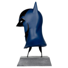 Carica l'immagine nel visualizzatore di Gallery, BATMAN KNIGHTFALL 1993 BATMAN COWL REPLICA 1:3