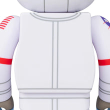 Load image into Gallery viewer, BEARBRICK 100% 400% APOLLO 17 ASTRONAUT
