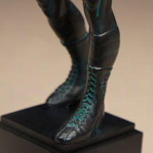 Carica l'immagine nel visualizzatore di Gallery, ROCKY BALBOA RESIN STATUE 12-INCH