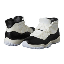 Load image into Gallery viewer, MAFEX MICHAEL JORDAN CHICAGO BULLS