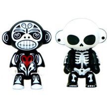 Load image into Gallery viewer, 2.5-INCH QEE SKELANIMALS ARTIST SERIES 1 BLIND BOX