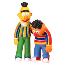 Carica l&#39;immagine nel visualizzatore di Gallery, KAWS X SESAME STREET BERT &amp; ERNIE
