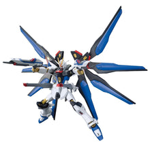 Carica l'immagine nel visualizzatore di Gallery, GUNPLA HGUC ZGMF-X10A STRIKE FREEDOM GUNDAM 1/144
