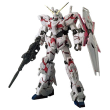 Carica l'immagine nel visualizzatore di Gallery, GUNPLA RG 25 RX-0 UNICORN GUNDAM 1/144

