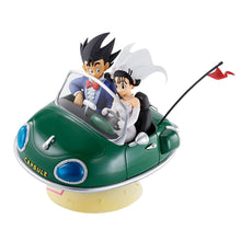Load image into Gallery viewer, DRAGON BALL ICHIBANSHO GOKU &amp; CHI-CHI WITH HOVERCAR
