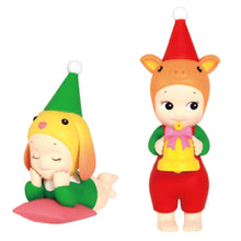 Carica l&#39;immagine nel visualizzatore di Gallery, SONNY ANGELS SANTA&#39;S LITTLE HELPER SERIES BLIND BOX
