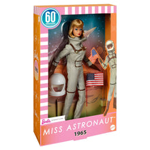 Carica l&#39;immagine nel visualizzatore di Gallery, BARBIE SIGNATURE DOLL MISS ASTRONAUT 1965
