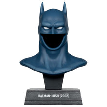 Carica l&#39;immagine nel visualizzatore di Gallery, BATMAN HUSH 2002 BATMAN COWL REPLICA 1:3

