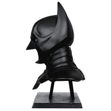 Carica l&#39;immagine nel visualizzatore di Gallery, THE DARK KNIGHT 2008 BATMAN COWL REPLICA 1:1
