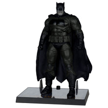 Carica l&#39;immagine nel visualizzatore di Gallery, MCFARLANE COVER RECREATIONS THE DARK KNIGHT RETURNS #1
