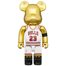 Load image into Gallery viewer, BEARBRICK 1000% MICHAEL JORDAN 1991 WORLD CHAMPION
