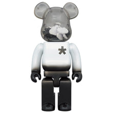 Carica l&#39;immagine nel visualizzatore di Gallery, BEARBRICK 400% ERIC HAZE DAMAGED BOX
