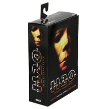 Carica l'immagine nel visualizzatore di Gallery, HALLOWEEN H20 TWENTY YEARS LATER MICHAEL MYERS ULTIMATE ACTION FIGURE
