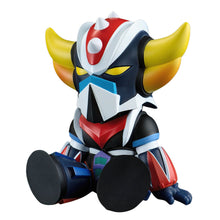 Carica l'immagine nel visualizzatore di Gallery, GRENDIZER CHIBI VERSION B MONEY BANK
