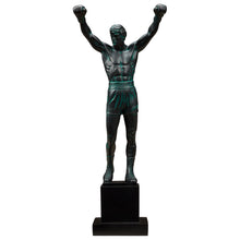 Carica l&#39;immagine nel visualizzatore di Gallery, ROCKY BALBOA RESIN STATUE 12-INCH
