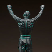 Carica l&#39;immagine nel visualizzatore di Gallery, ROCKY BALBOA RESIN STATUE 12-INCH
