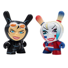 Load image into Gallery viewer, 3-INCH DUNNY DC UNIVERSE BATMAN SERIES BLIND BOX
