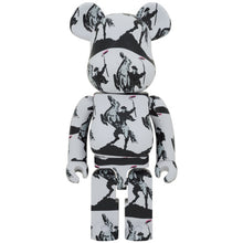 Carica l'immagine nel visualizzatore di Gallery, BEARBRICK 1000% HIGHWAYMAN
