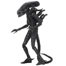 Carica l&#39;immagine nel visualizzatore di Gallery, ALIEN 1979 40TH ANNIVERSARY 9-INCH BIG CHAP ACTION FIGURE
