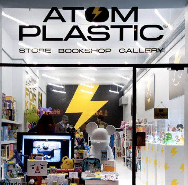 atom-plastic-apertura-domenica