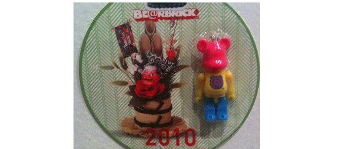 medicom-new-year-2010-bearbrick