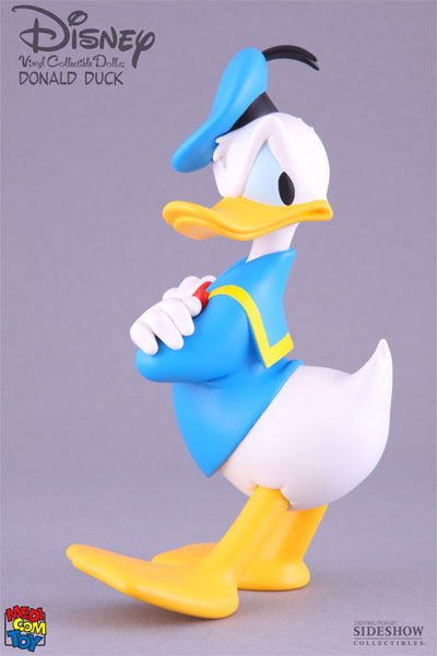 Disney-x-MedicomToy-x-Sideshow-Collectibles-Donald-Duck-VCD-02