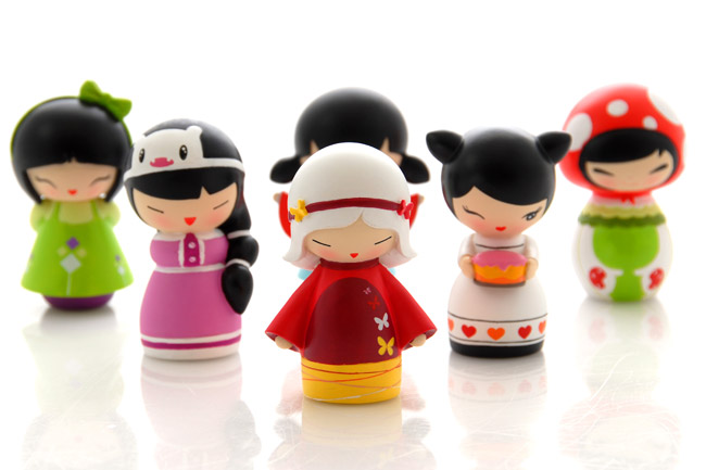 momiji-heroes-dolls-group