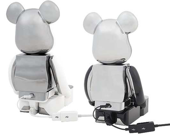 medicom-bearbrick-ipod-iphone-speaker-system-2